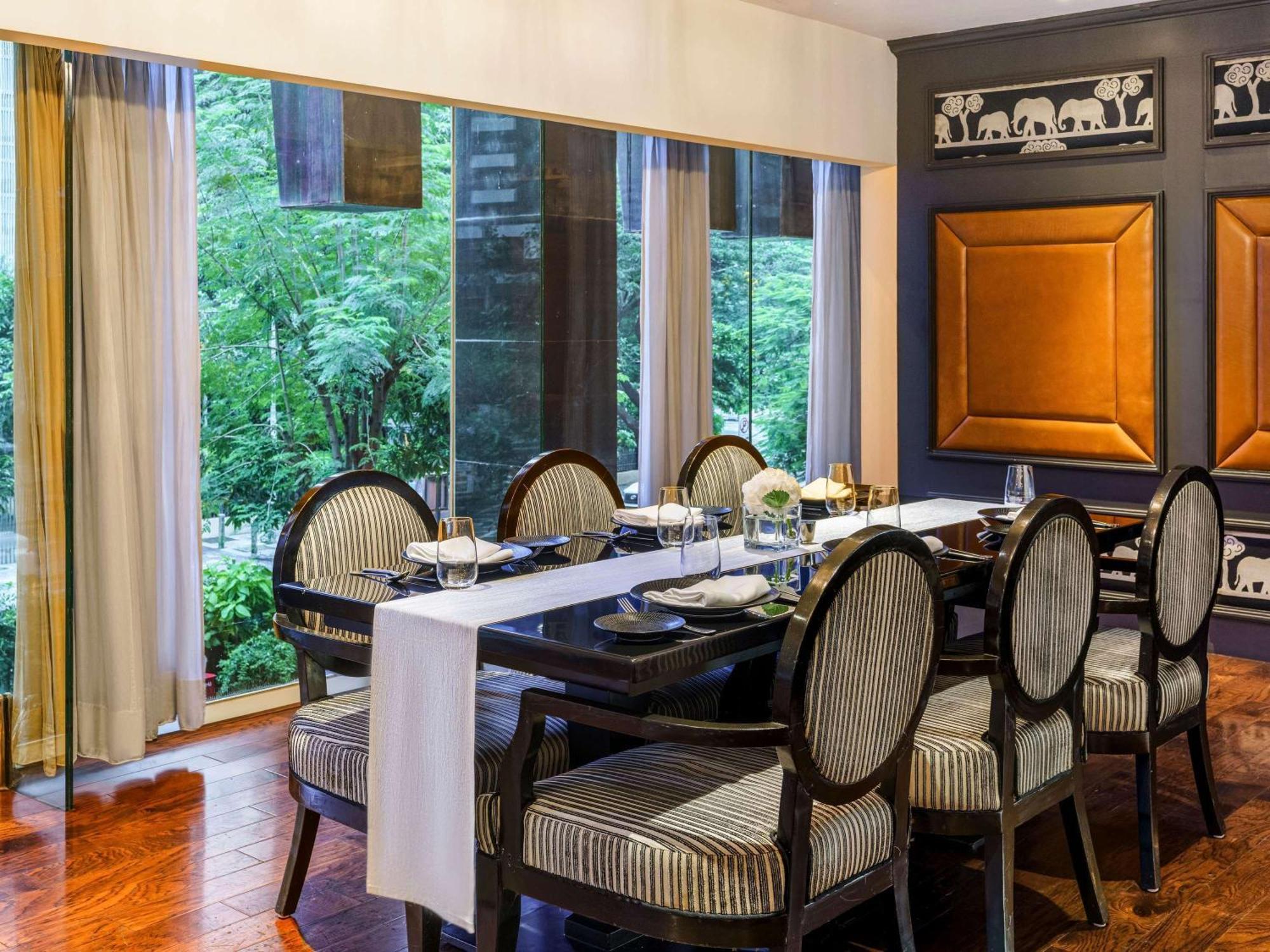 Sofitel Mumbai Bkc Hotel Buitenkant foto The dining room